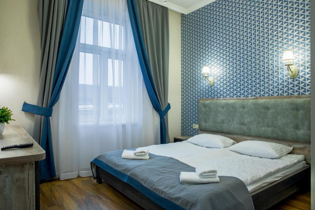 Mini Hotel Barvy Lvova On Horodotska St. Exterior foto