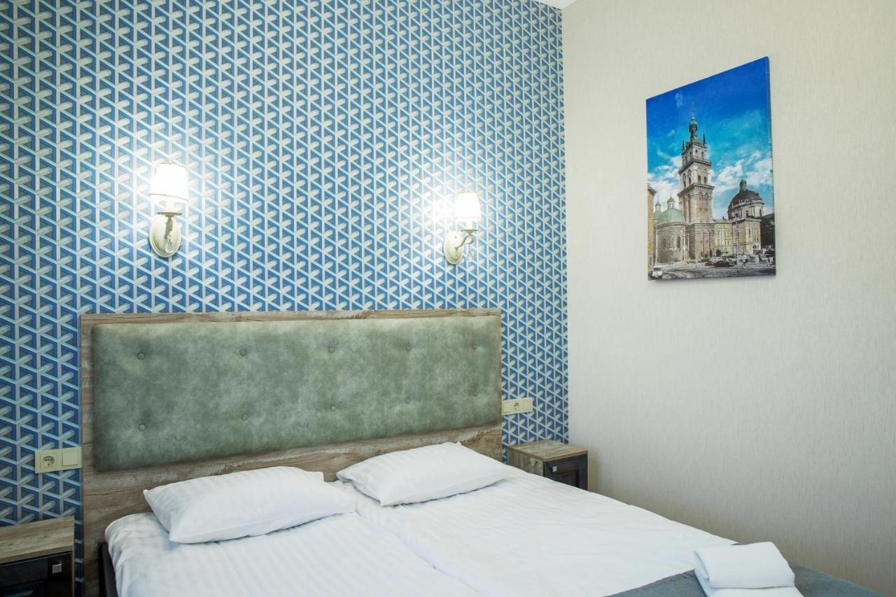 Mini Hotel Barvy Lvova On Horodotska St. Exterior foto